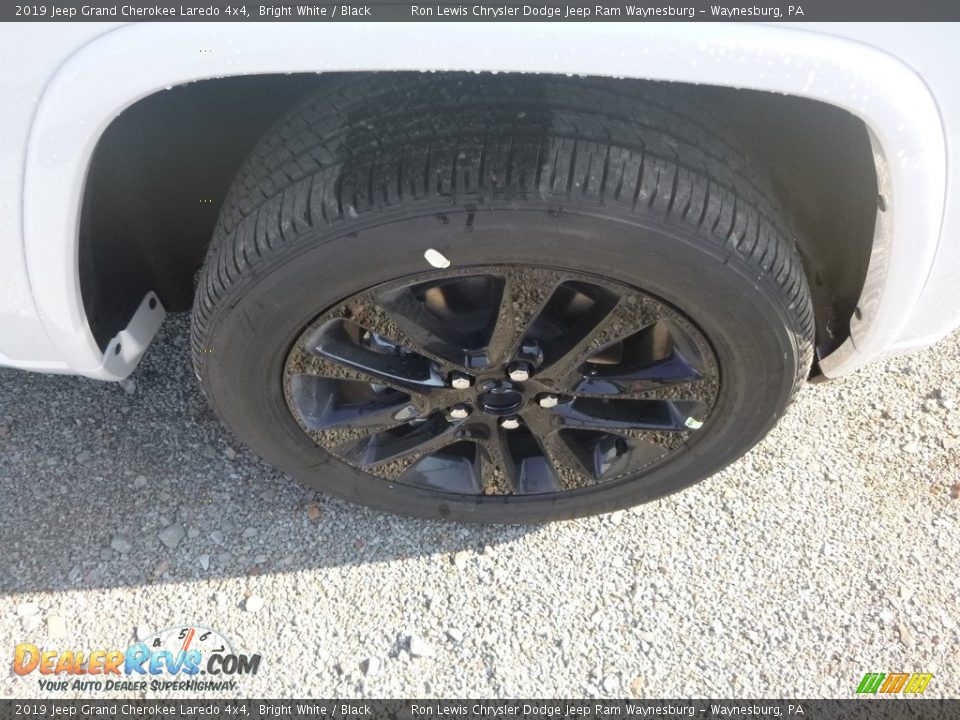 2019 Jeep Grand Cherokee Laredo 4x4 Bright White / Black Photo #9