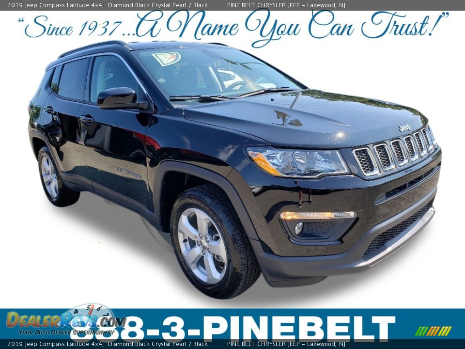 2019 Jeep Compass Latitude 4x4 Diamond Black Crystal Pearl / Black Photo #1
