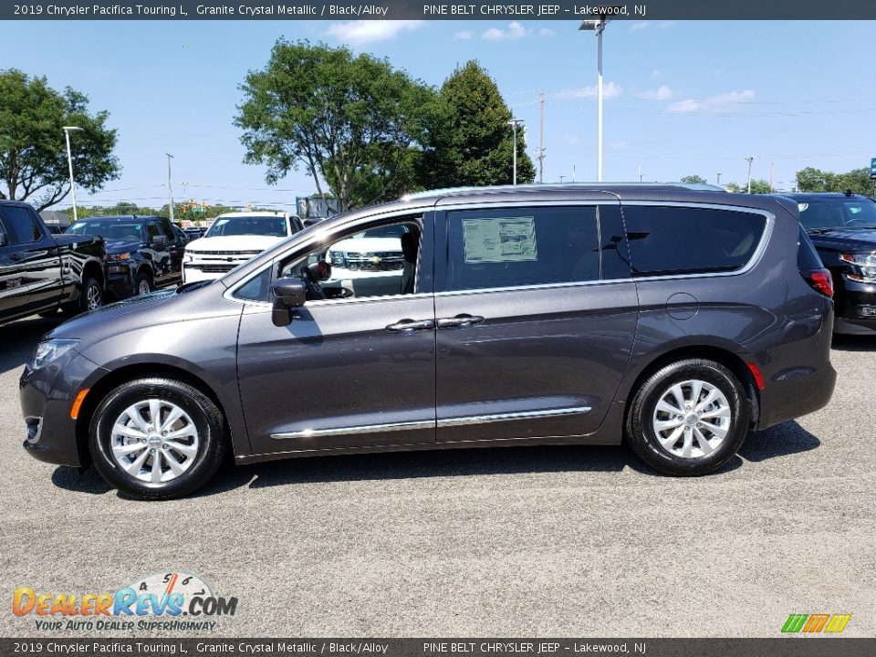 2019 Chrysler Pacifica Touring L Granite Crystal Metallic / Black/Alloy Photo #3