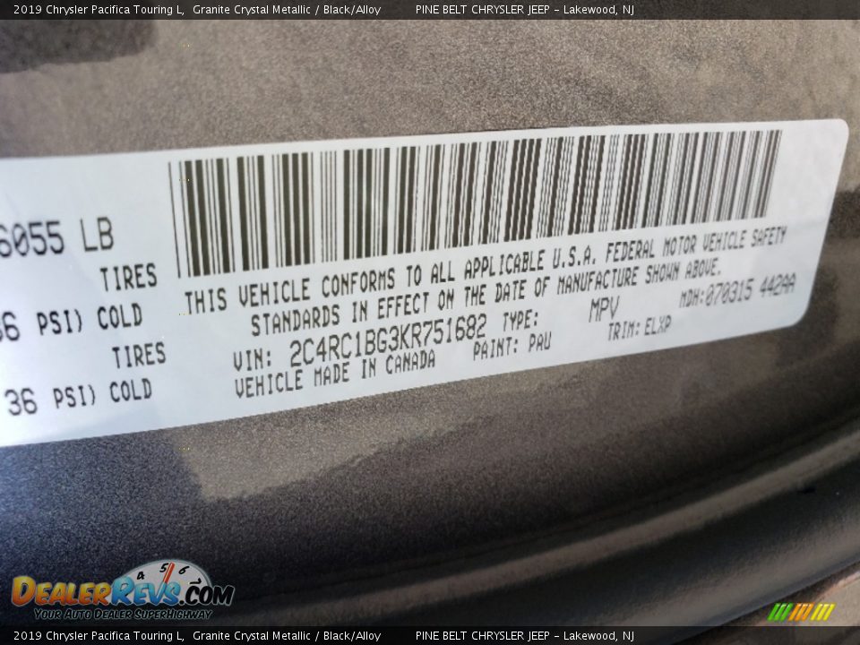 2019 Chrysler Pacifica Touring L Granite Crystal Metallic / Black/Alloy Photo #9