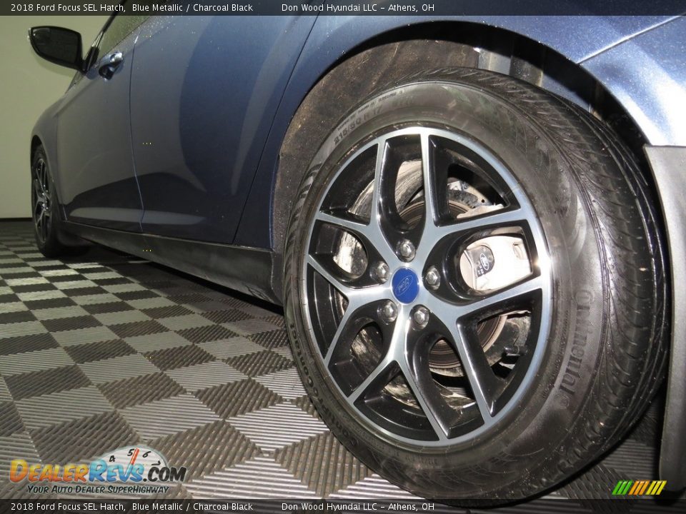2018 Ford Focus SEL Hatch Blue Metallic / Charcoal Black Photo #11