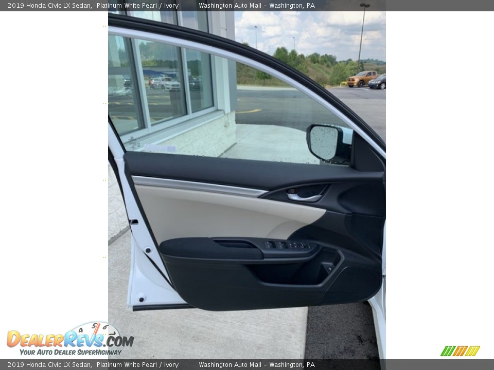 2019 Honda Civic LX Sedan Platinum White Pearl / Ivory Photo #10