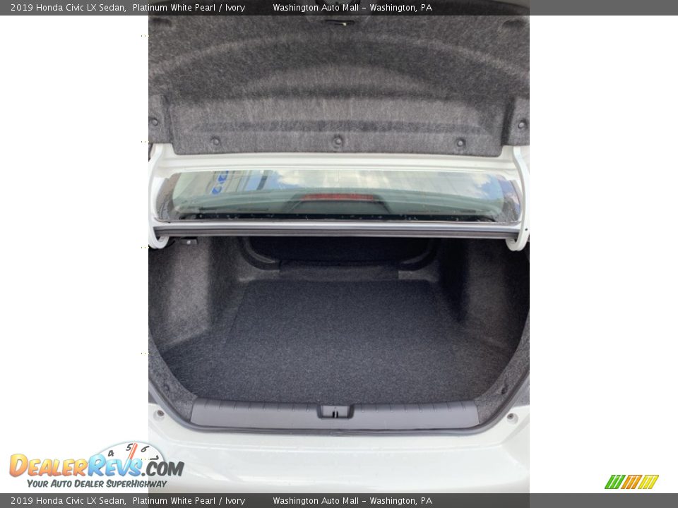 2019 Honda Civic LX Sedan Platinum White Pearl / Ivory Photo #21