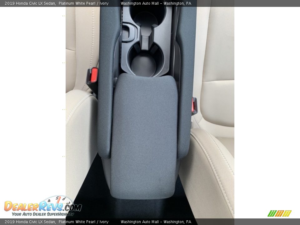 2019 Honda Civic LX Sedan Platinum White Pearl / Ivory Photo #33
