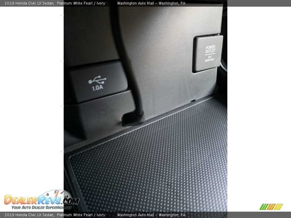2019 Honda Civic LX Sedan Platinum White Pearl / Ivory Photo #34