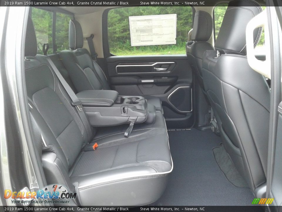 2019 Ram 1500 Laramie Crew Cab 4x4 Granite Crystal Metallic / Black Photo #12