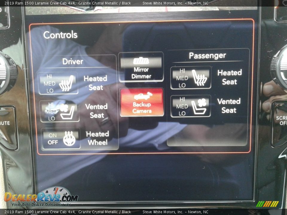 2019 Ram 1500 Laramie Crew Cab 4x4 Granite Crystal Metallic / Black Photo #23