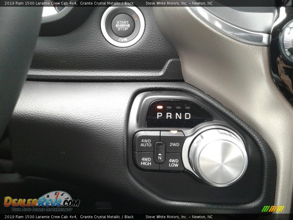2019 Ram 1500 Laramie Crew Cab 4x4 Granite Crystal Metallic / Black Photo #25