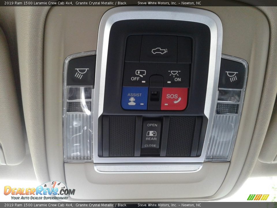 2019 Ram 1500 Laramie Crew Cab 4x4 Granite Crystal Metallic / Black Photo #28