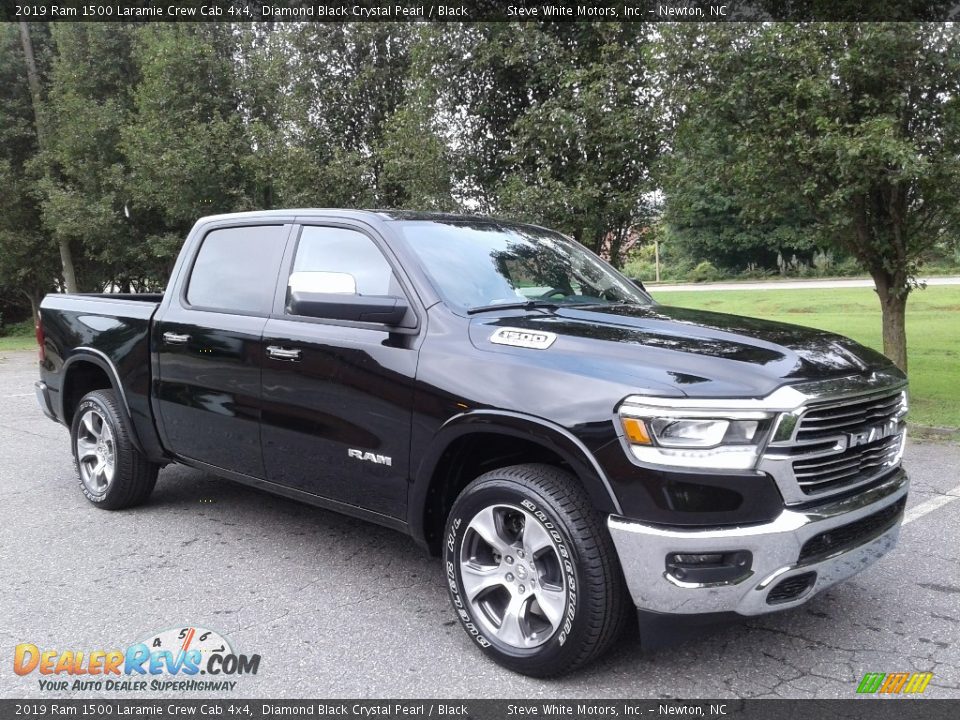 2019 Ram 1500 Laramie Crew Cab 4x4 Diamond Black Crystal Pearl / Black Photo #4