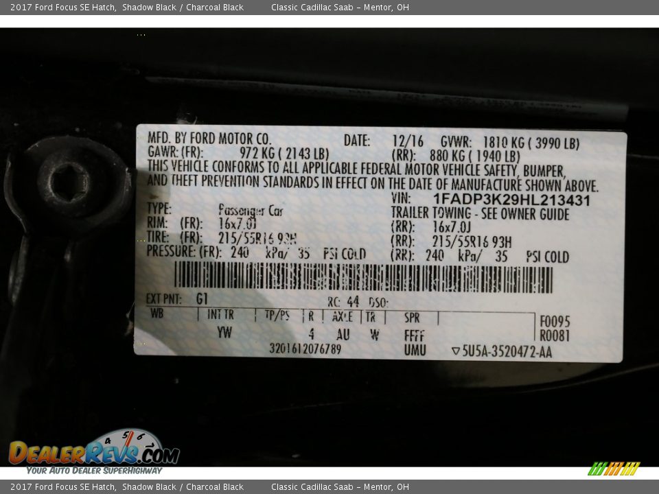 2017 Ford Focus SE Hatch Shadow Black / Charcoal Black Photo #18
