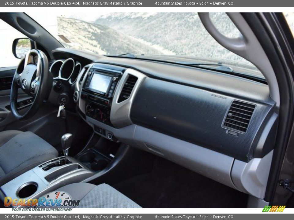 2015 Toyota Tacoma V6 Double Cab 4x4 Magnetic Gray Metallic / Graphite Photo #16