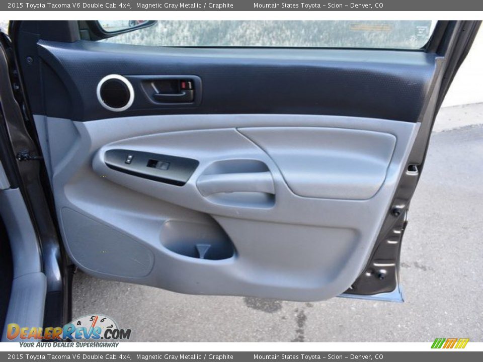 2015 Toyota Tacoma V6 Double Cab 4x4 Magnetic Gray Metallic / Graphite Photo #25