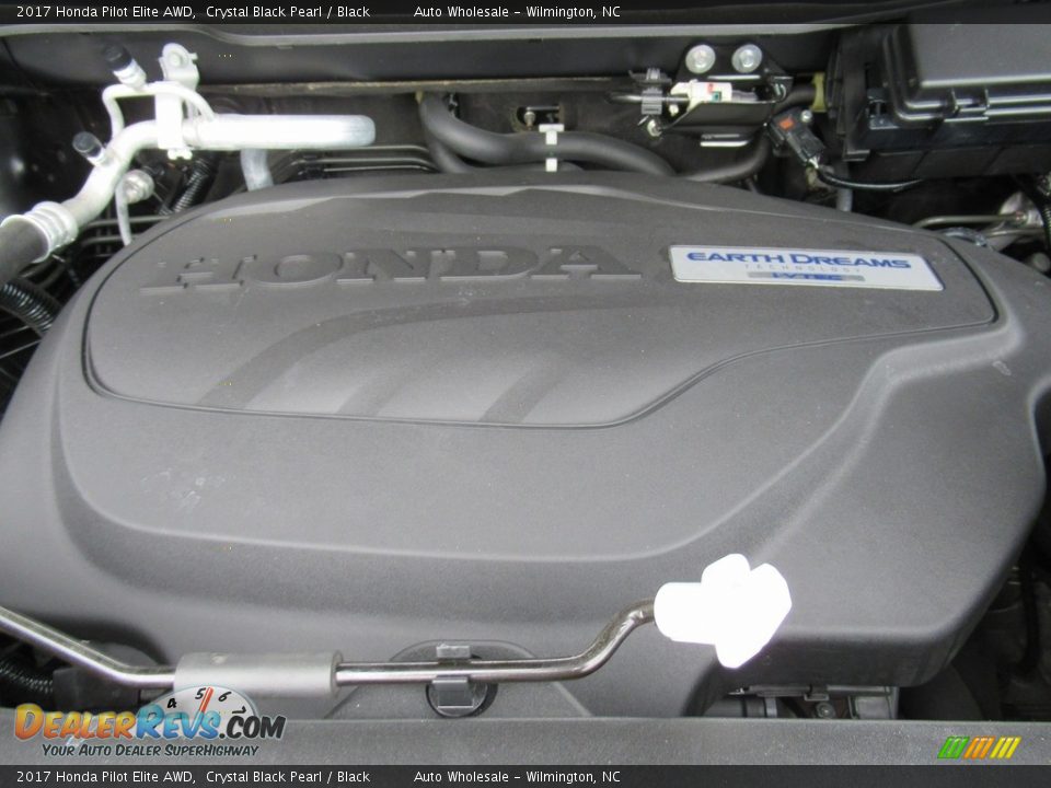 2017 Honda Pilot Elite AWD Crystal Black Pearl / Black Photo #6
