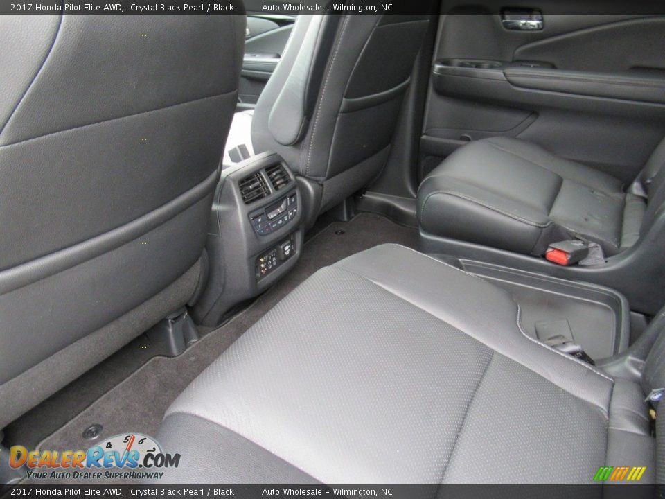 2017 Honda Pilot Elite AWD Crystal Black Pearl / Black Photo #10