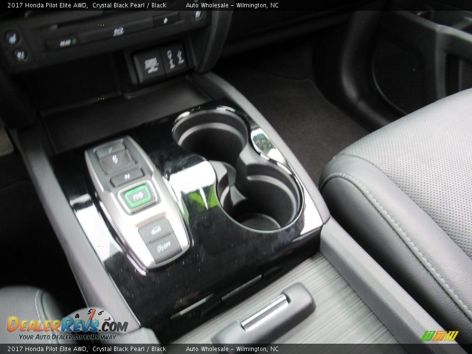 2017 Honda Pilot Elite AWD Crystal Black Pearl / Black Photo #19
