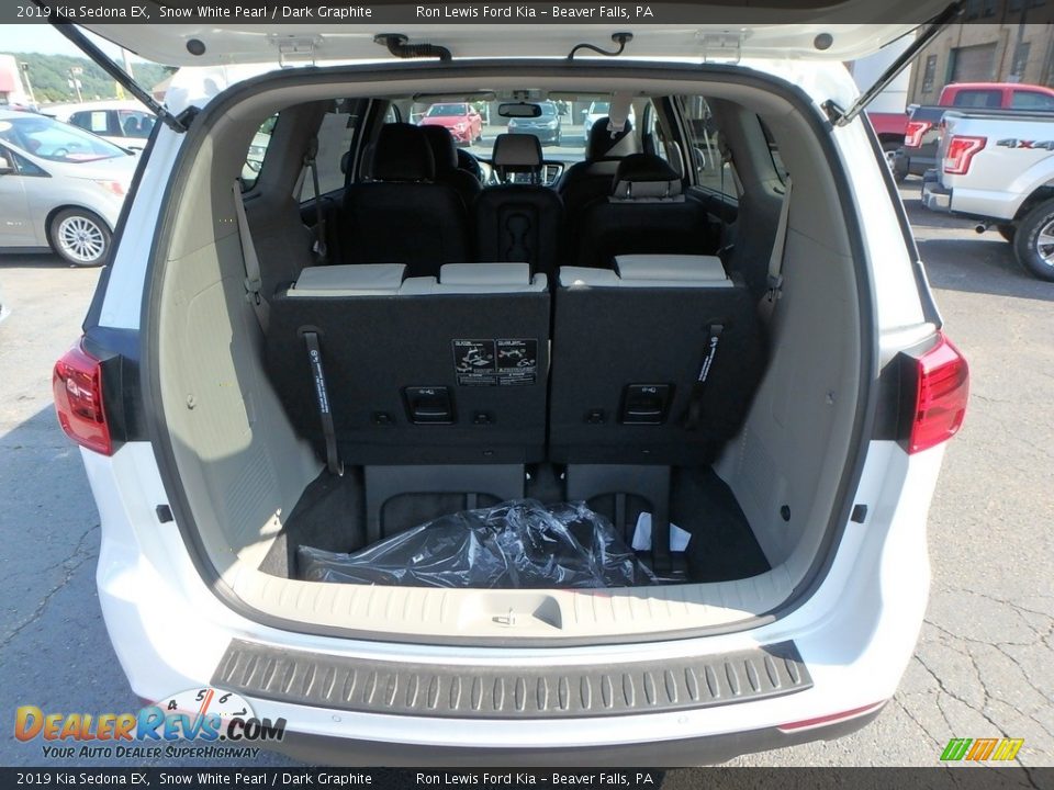 2019 Kia Sedona EX Snow White Pearl / Dark Graphite Photo #4