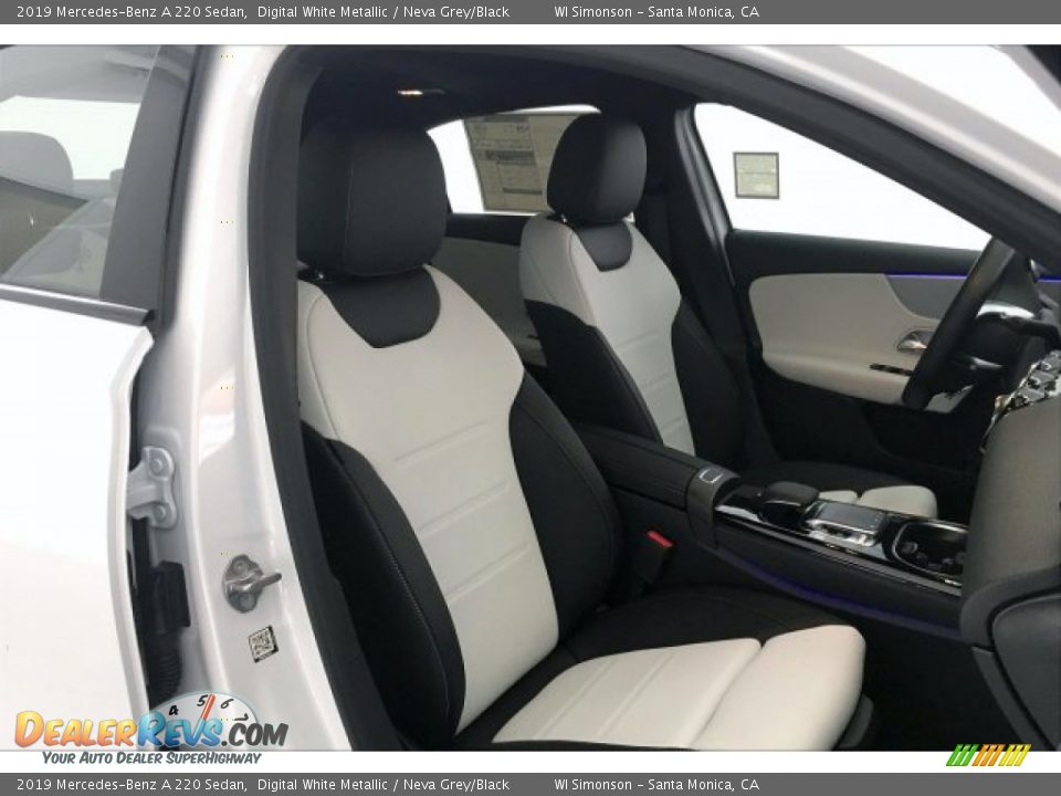 2019 Mercedes-Benz A 220 Sedan Digital White Metallic / Neva Grey/Black Photo #5