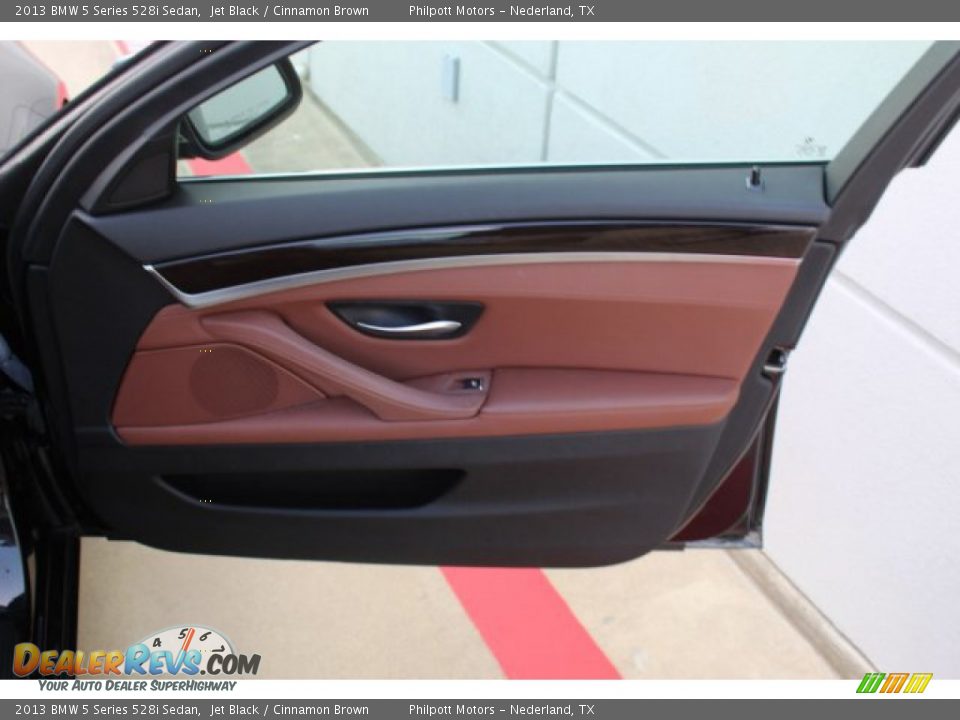 2013 BMW 5 Series 528i Sedan Jet Black / Cinnamon Brown Photo #32