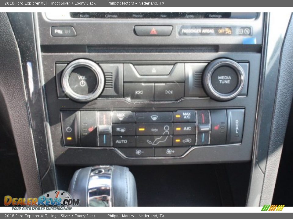 2018 Ford Explorer XLT Ingot Silver / Ebony Black Photo #15