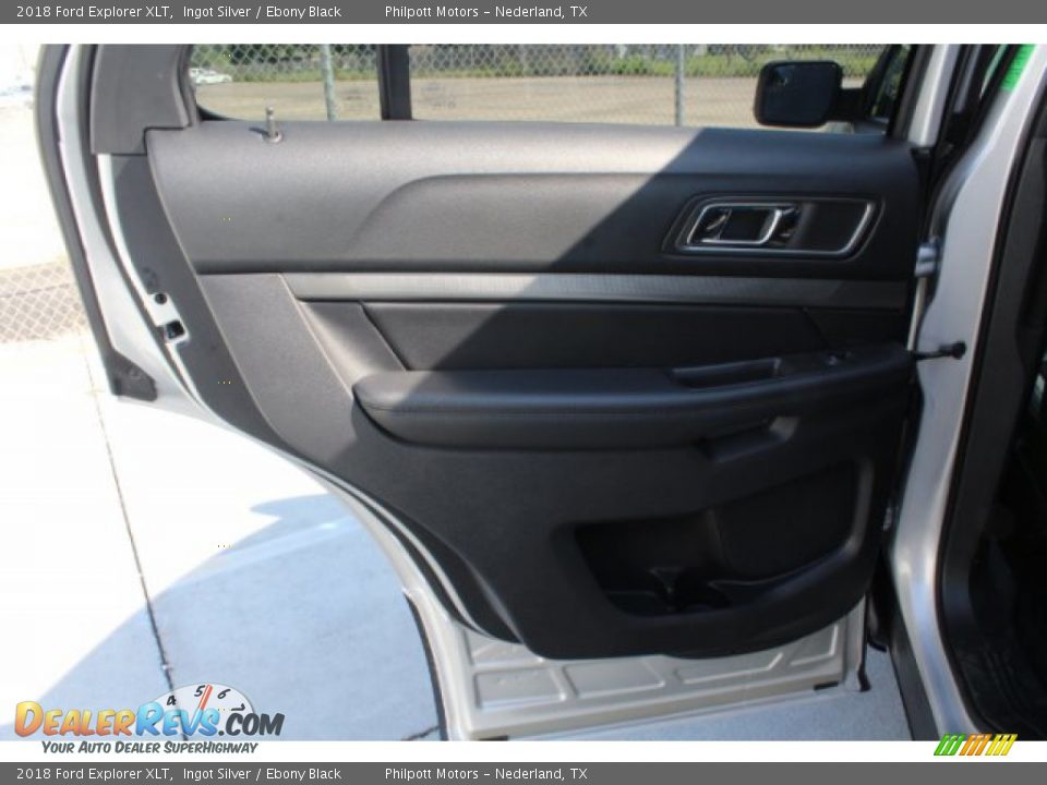2018 Ford Explorer XLT Ingot Silver / Ebony Black Photo #20