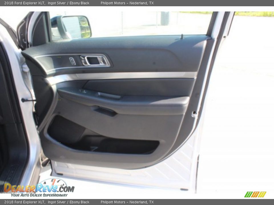 2018 Ford Explorer XLT Ingot Silver / Ebony Black Photo #28