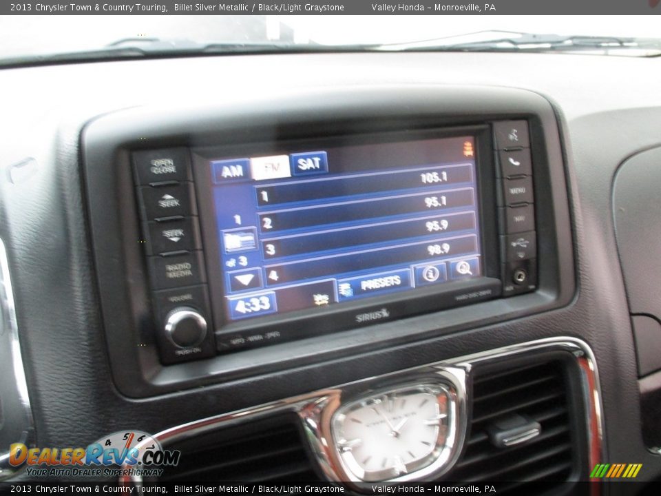 2013 Chrysler Town & Country Touring Billet Silver Metallic / Black/Light Graystone Photo #16