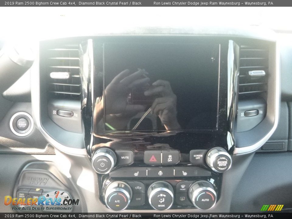2019 Ram 2500 Bighorn Crew Cab 4x4 Diamond Black Crystal Pearl / Black Photo #16