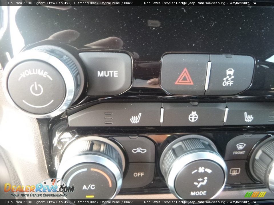 2019 Ram 2500 Bighorn Crew Cab 4x4 Diamond Black Crystal Pearl / Black Photo #19