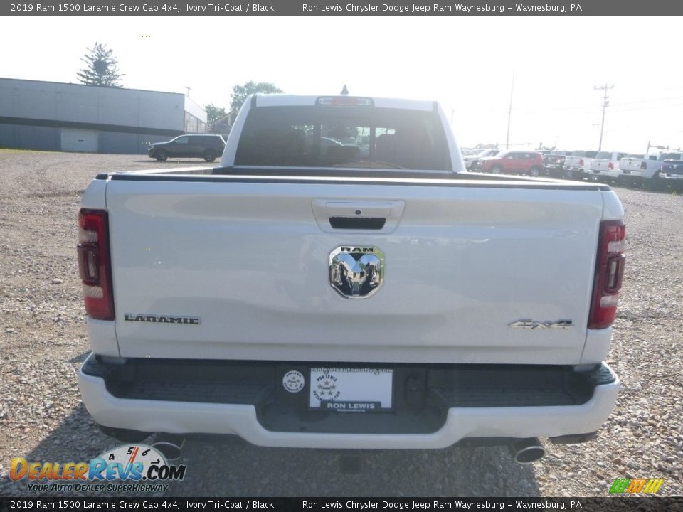 2019 Ram 1500 Laramie Crew Cab 4x4 Ivory Tri–Coat / Black Photo #4