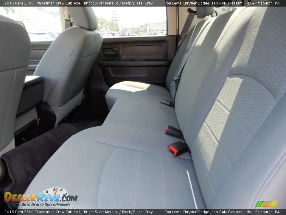 2016 Ram 2500 Tradesman Crew Cab 4x4 Bright Silver Metallic / Black/Diesel Gray Photo #12
