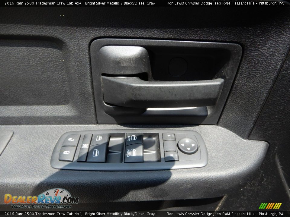 2016 Ram 2500 Tradesman Crew Cab 4x4 Bright Silver Metallic / Black/Diesel Gray Photo #14