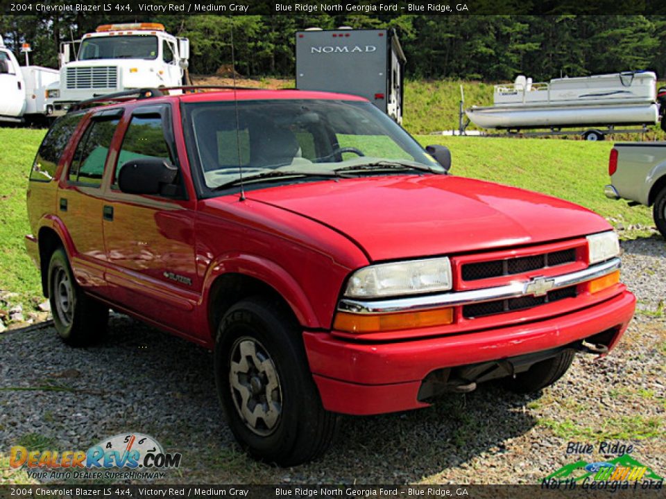 2004 Chevrolet Blazer LS 4x4 Victory Red / Medium Gray Photo #2