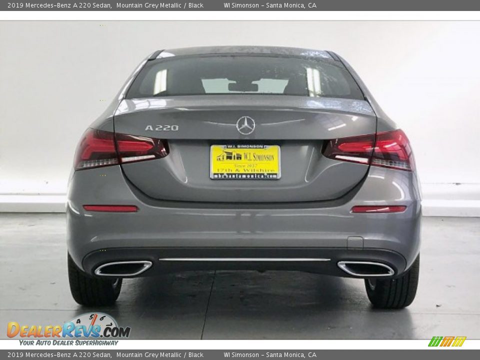 2019 Mercedes-Benz A 220 Sedan Mountain Grey Metallic / Black Photo #3