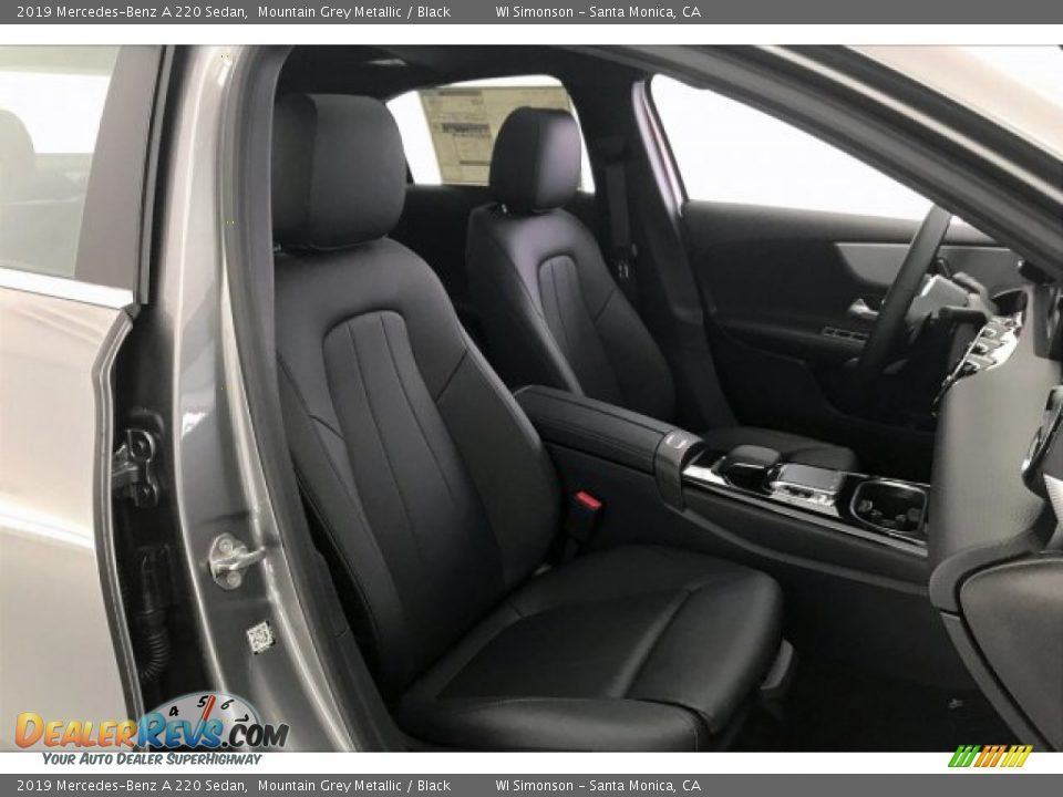 2019 Mercedes-Benz A 220 Sedan Mountain Grey Metallic / Black Photo #5