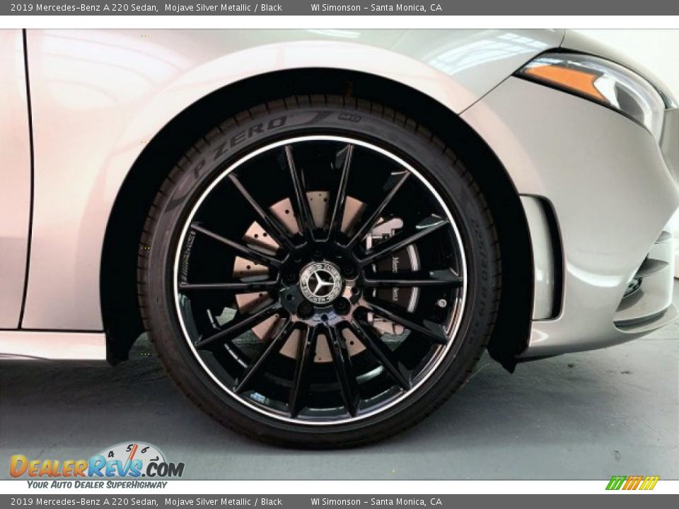2019 Mercedes-Benz A 220 Sedan Mojave Silver Metallic / Black Photo #9