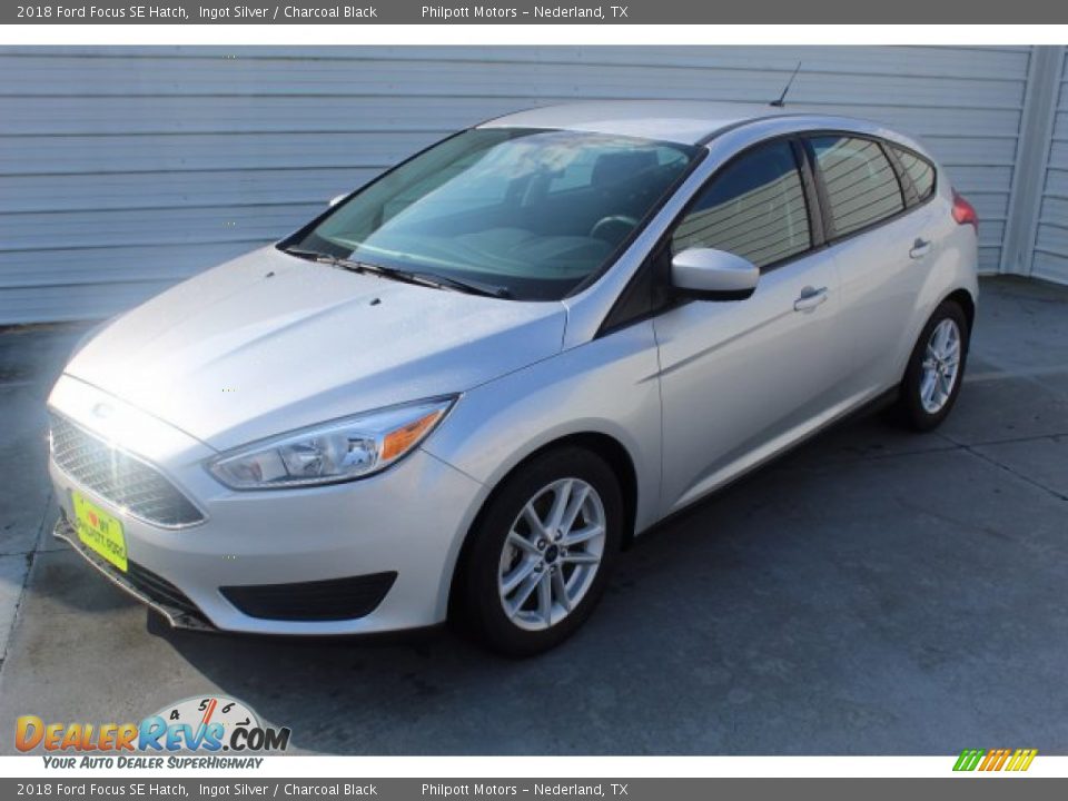 2018 Ford Focus SE Hatch Ingot Silver / Charcoal Black Photo #4