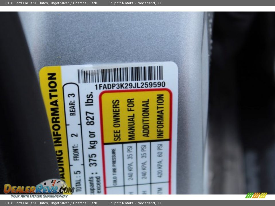 2018 Ford Focus SE Hatch Ingot Silver / Charcoal Black Photo #28