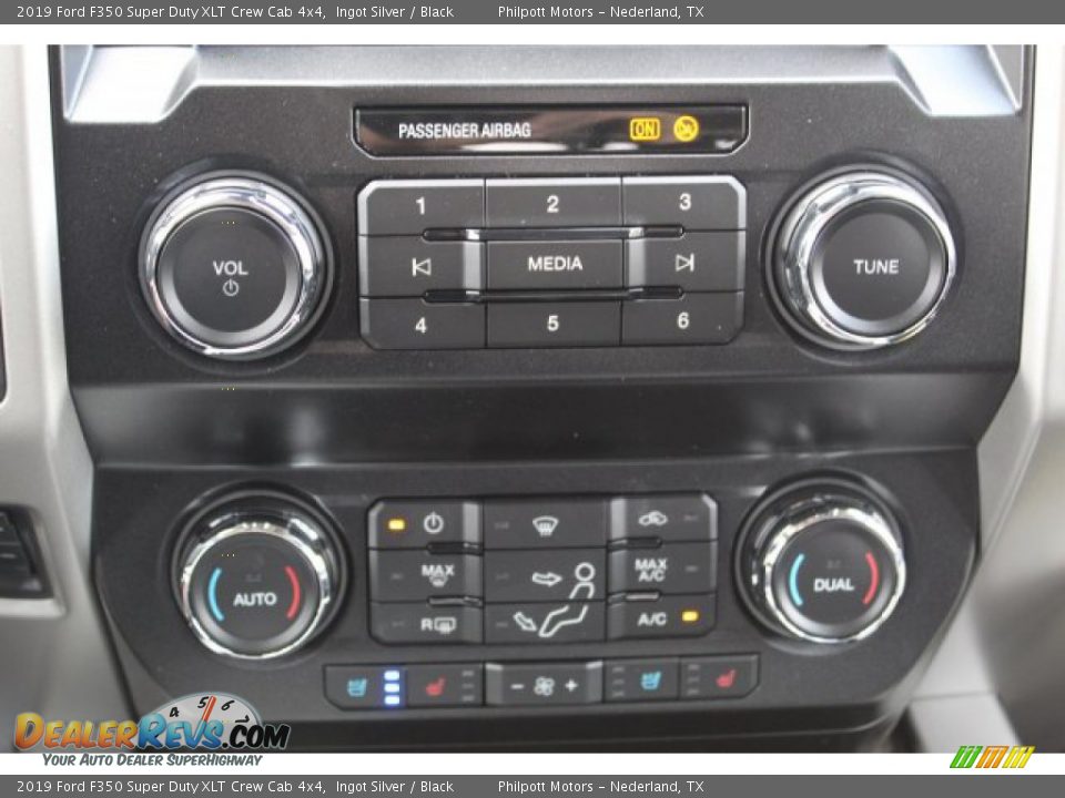 2019 Ford F350 Super Duty XLT Crew Cab 4x4 Ingot Silver / Black Photo #17