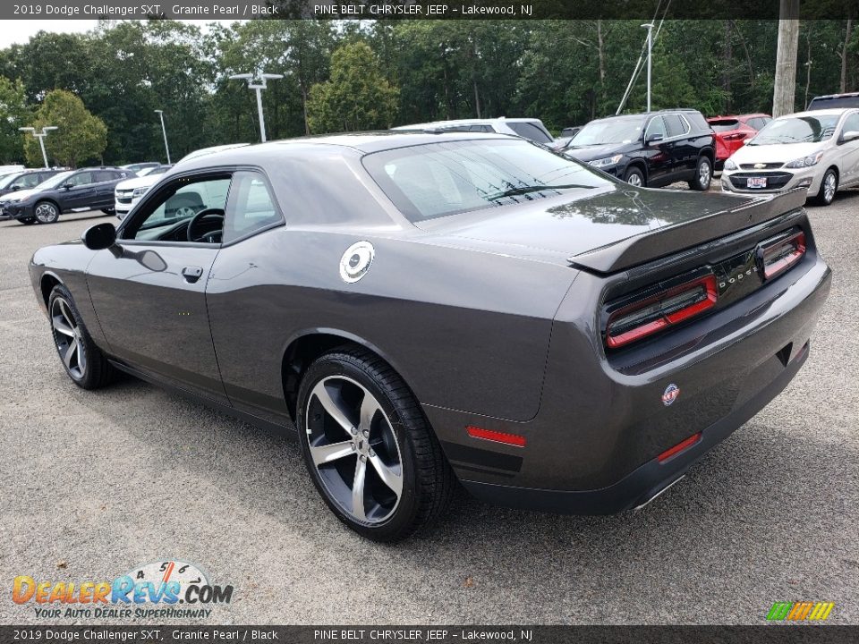 2019 Dodge Challenger SXT Granite Pearl / Black Photo #4