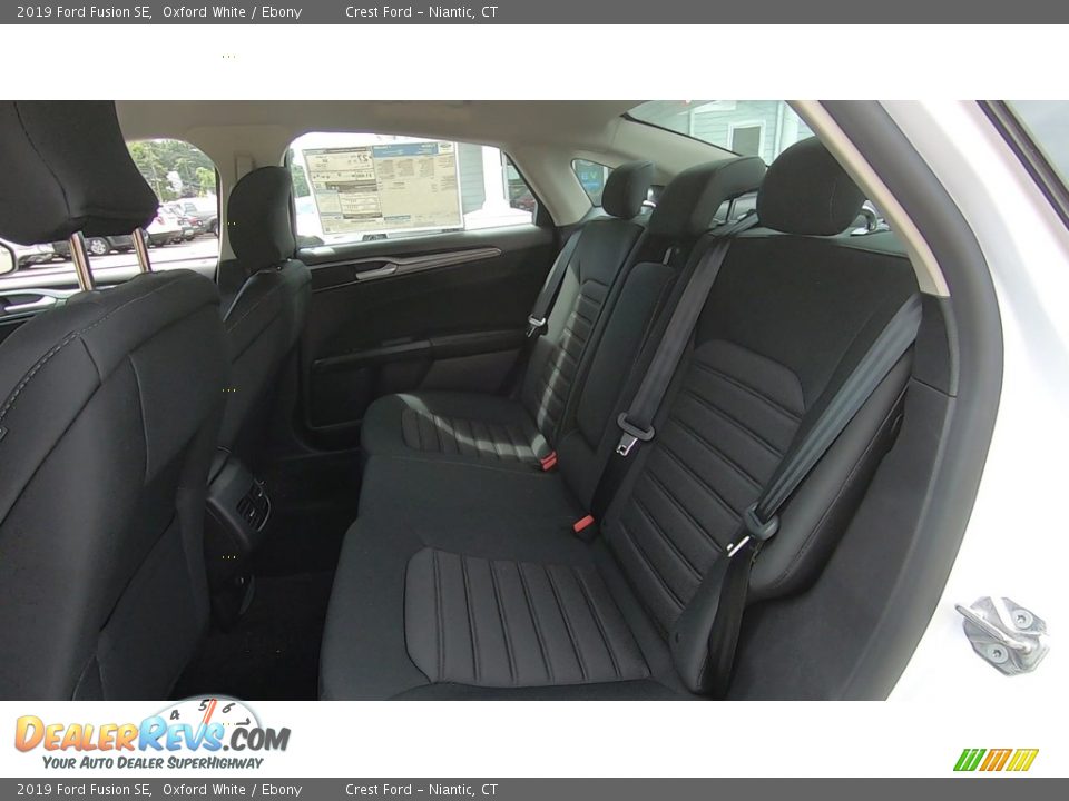 2019 Ford Fusion SE Oxford White / Ebony Photo #18