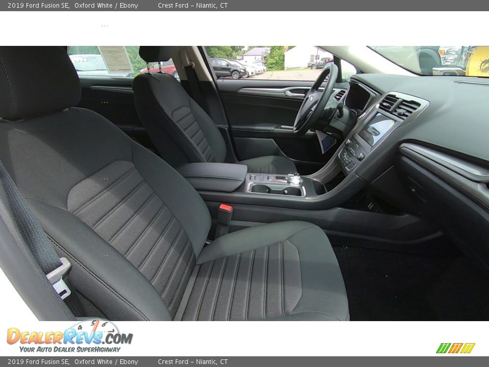 2019 Ford Fusion SE Oxford White / Ebony Photo #24