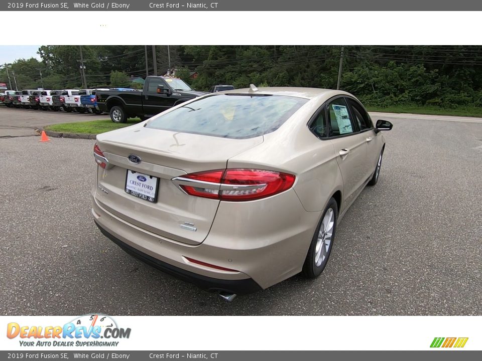 2019 Ford Fusion SE White Gold / Ebony Photo #7