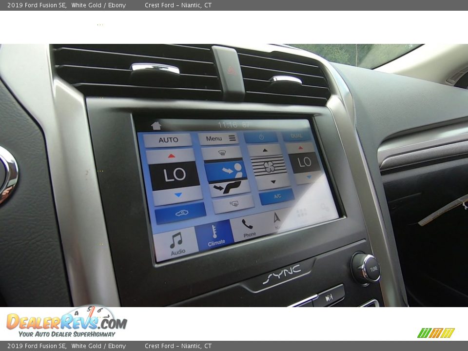 2019 Ford Fusion SE White Gold / Ebony Photo #15