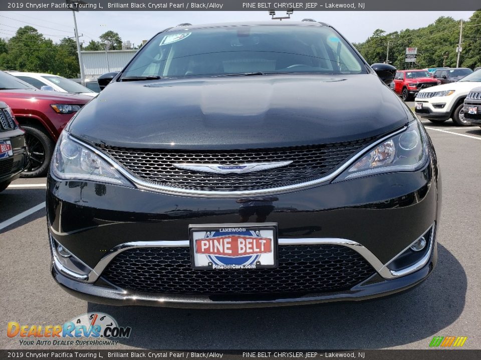 2019 Chrysler Pacifica Touring L Brilliant Black Crystal Pearl / Black/Alloy Photo #2