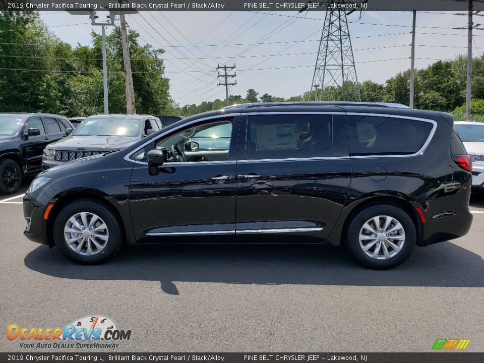 2019 Chrysler Pacifica Touring L Brilliant Black Crystal Pearl / Black/Alloy Photo #3