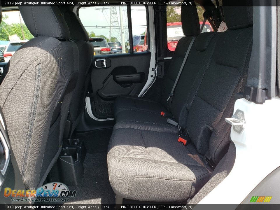 2019 Jeep Wrangler Unlimited Sport 4x4 Bright White / Black Photo #6
