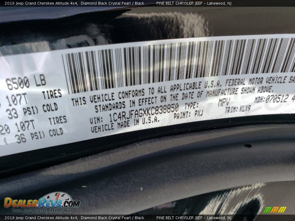 2019 Jeep Grand Cherokee Altitude 4x4 Diamond Black Crystal Pearl / Black Photo #9