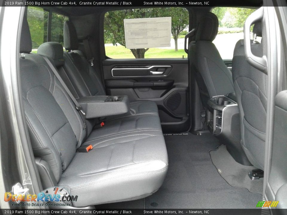 2019 Ram 1500 Big Horn Crew Cab 4x4 Granite Crystal Metallic / Black Photo #14