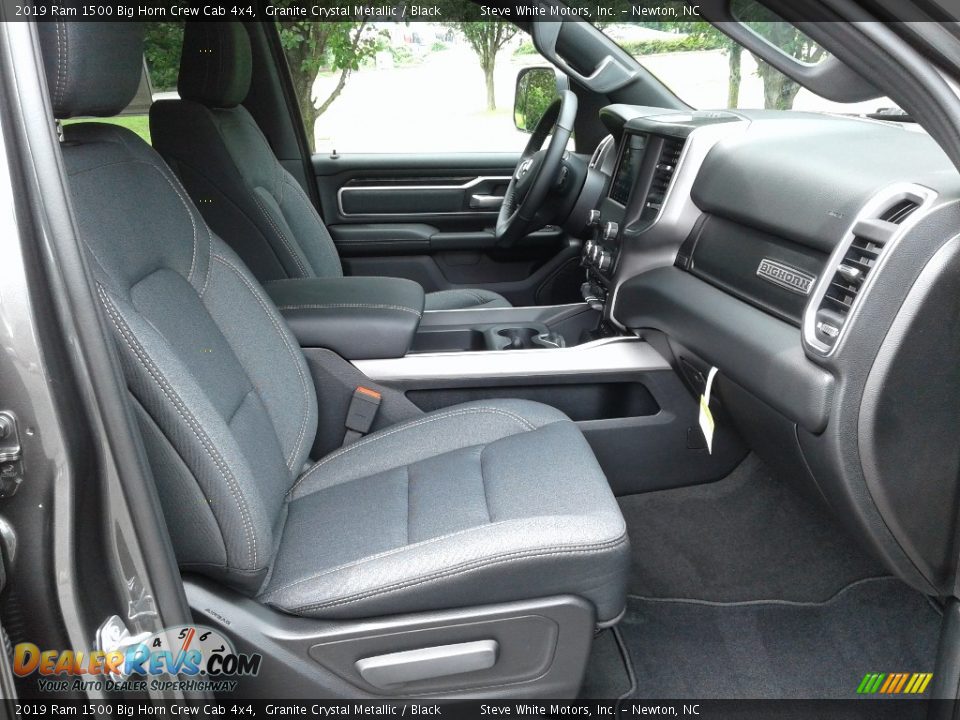 2019 Ram 1500 Big Horn Crew Cab 4x4 Granite Crystal Metallic / Black Photo #15
